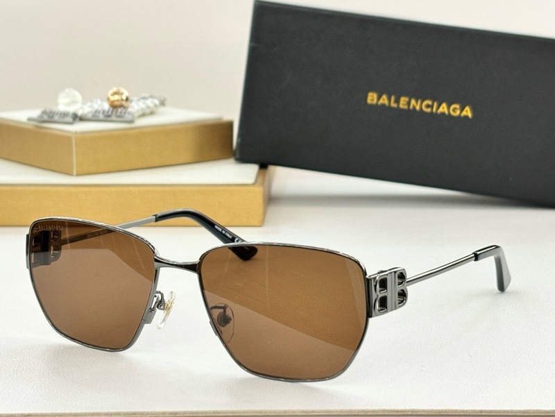 Balenciaga Sunglasses 186